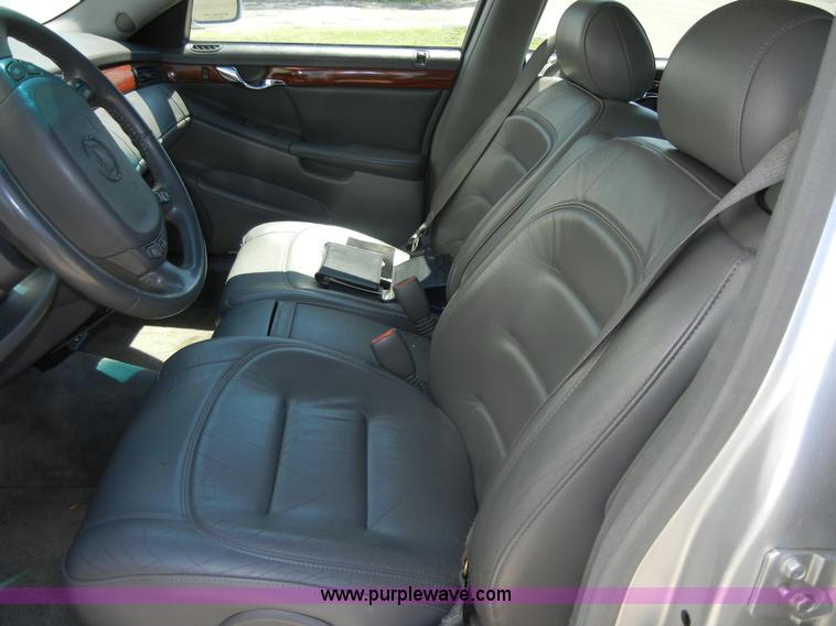 image for item D9512 2002 Cadillac DeVille