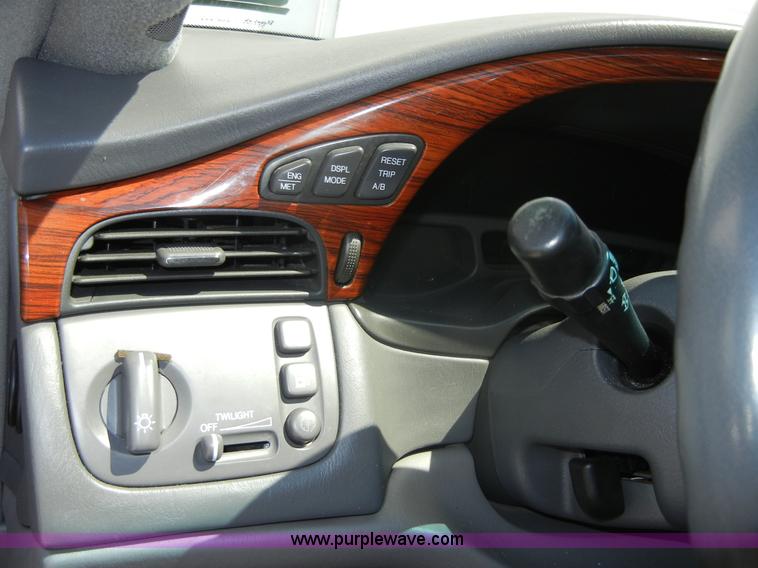 image for item D9512 2002 Cadillac DeVille
