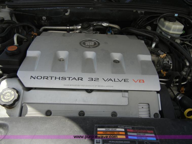 image for item D9512 2002 Cadillac DeVille