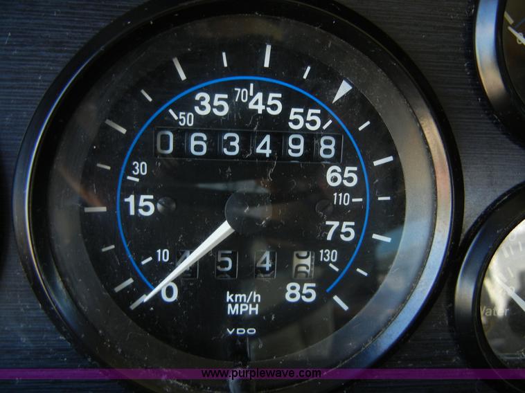 image for item D9513 1994 Spartan Vectra Winnebago motor home