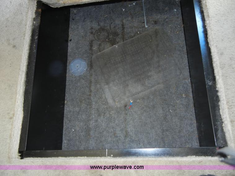 image for item D9513 1994 Spartan Vectra Winnebago motor home