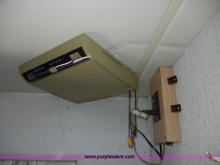 image for item D9513 1994 Spartan Vectra Winnebago motor home