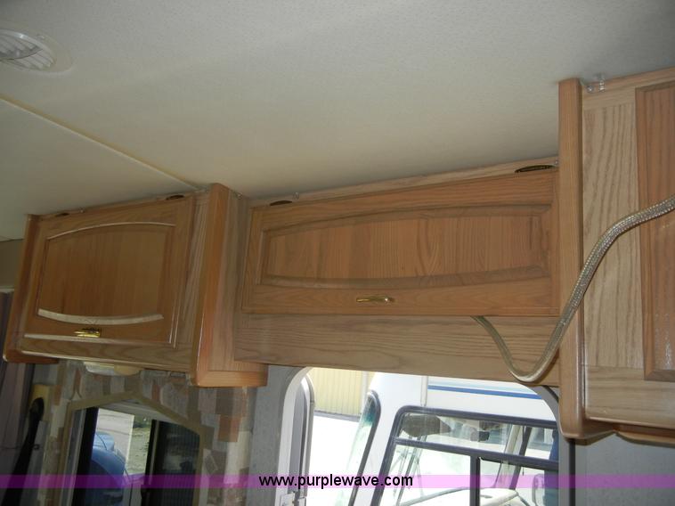 image for item D9513 1994 Spartan Vectra Winnebago motor home