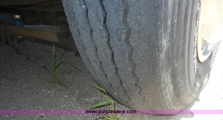 image for item D9513 1994 Spartan Vectra Winnebago motor home