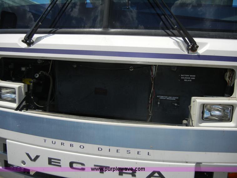 image for item D9513 1994 Spartan Vectra Winnebago motor home