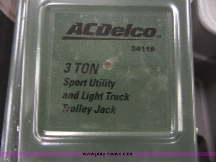 image for item D9548 AC Delco 3 ton trolley jack with case
