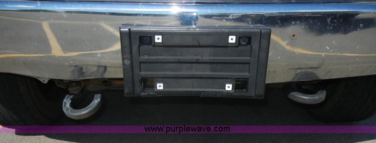 image for item D9641 1990 Chevrolet Silverado 1500 pickup truck