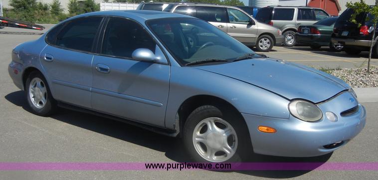 image for item D9708 1997 Ford Taurus GL