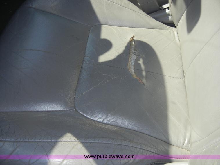 image for item D9708 1997 Ford Taurus GL