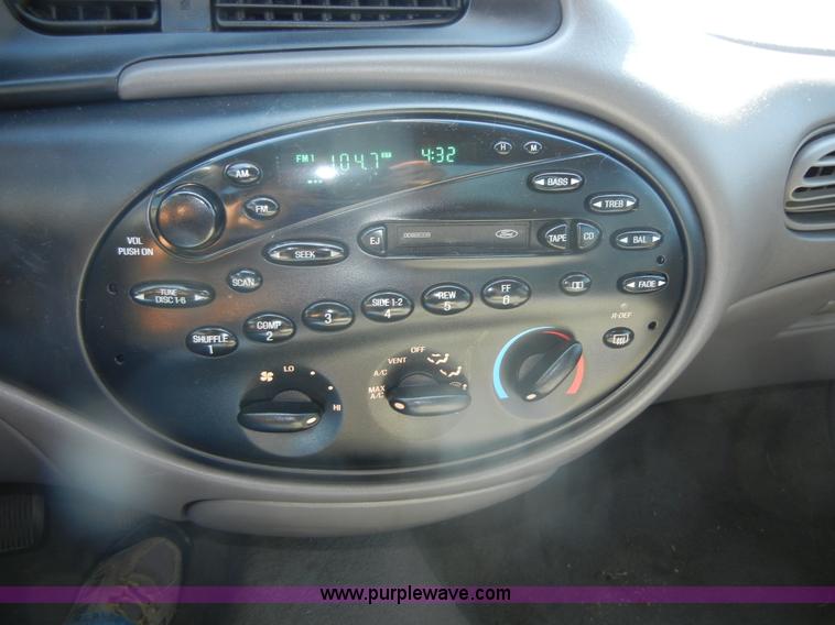 image for item D9708 1997 Ford Taurus GL