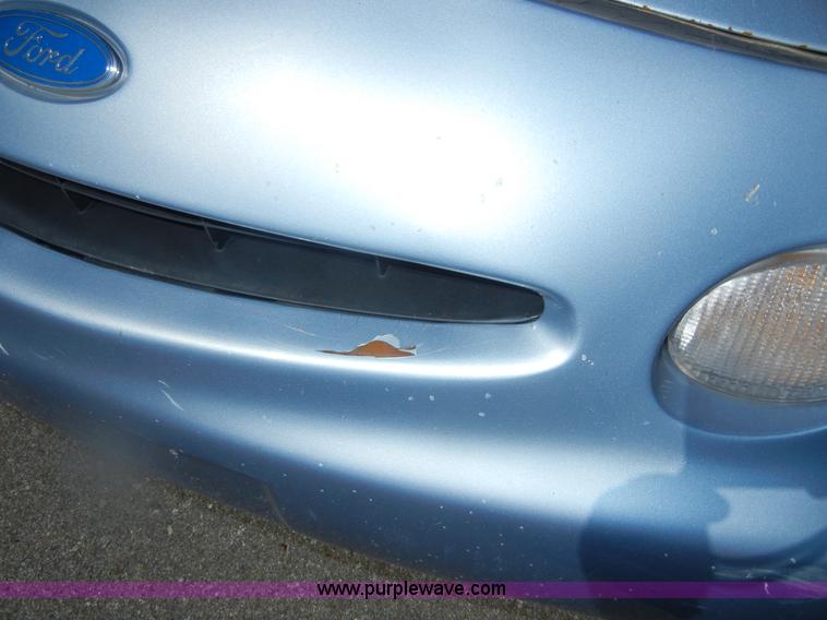 image for item D9708 1997 Ford Taurus GL