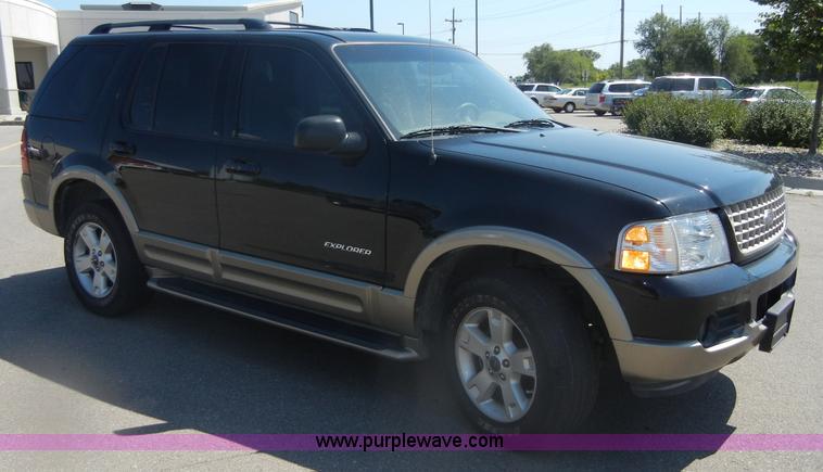 image for item D9709 2004 Ford Explorer Eddie Bauer SUV