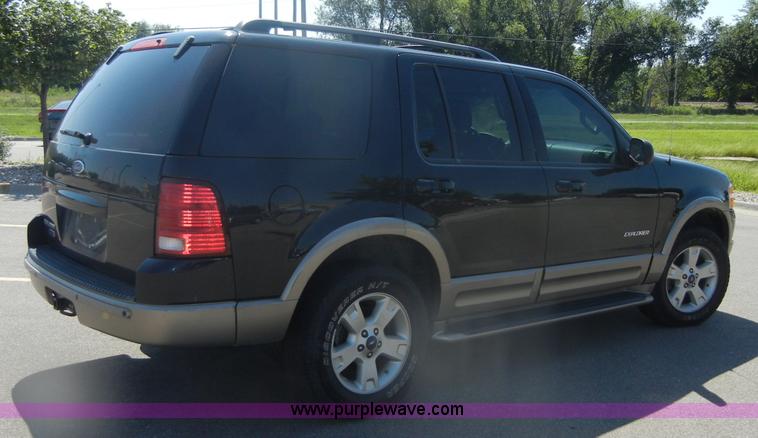 image for item D9709 2004 Ford Explorer Eddie Bauer SUV