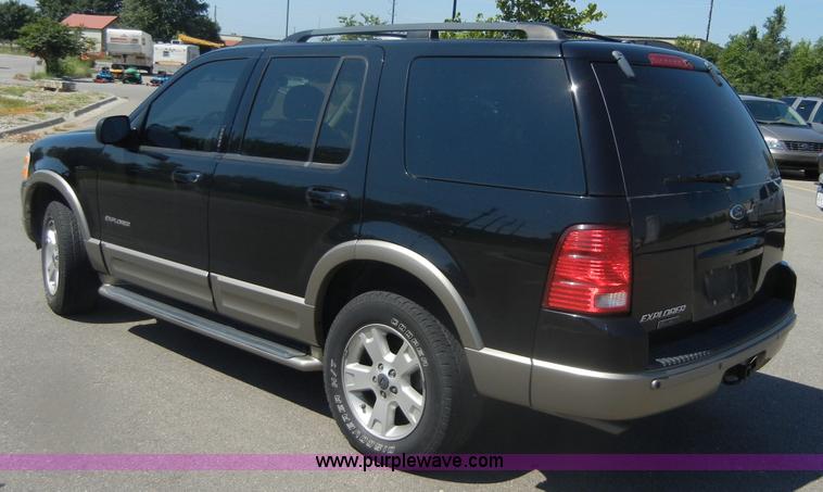 image for item D9709 2004 Ford Explorer Eddie Bauer SUV
