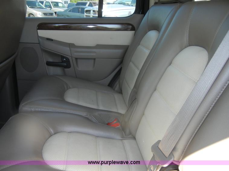 image for item D9709 2004 Ford Explorer Eddie Bauer SUV