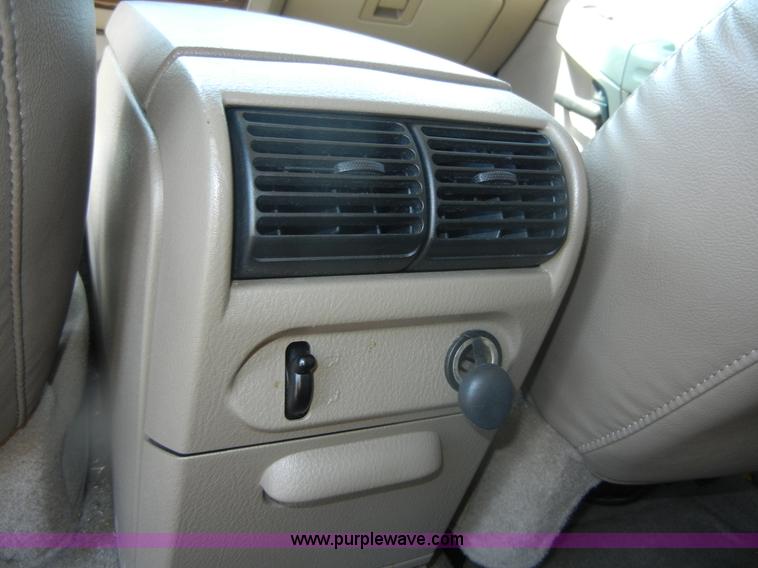 image for item D9709 2004 Ford Explorer Eddie Bauer SUV