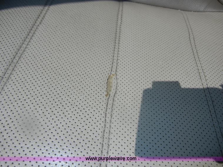 image for item D9709 2004 Ford Explorer Eddie Bauer SUV