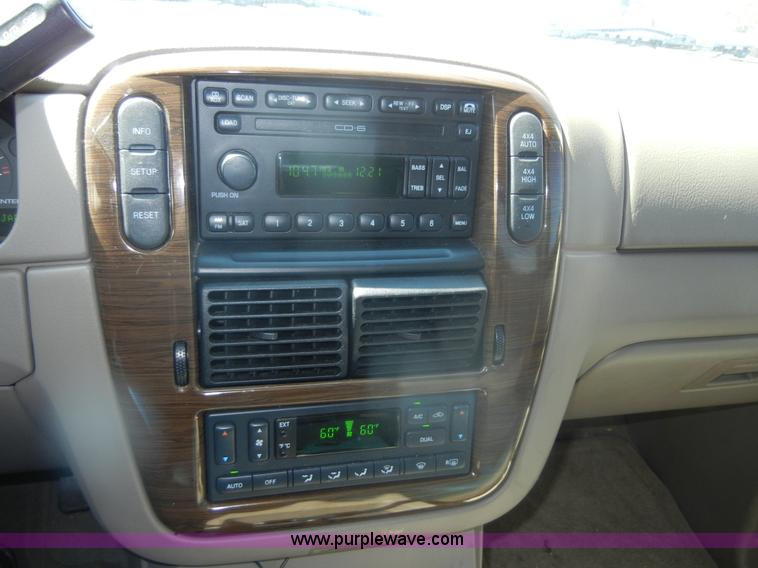 image for item D9709 2004 Ford Explorer Eddie Bauer SUV