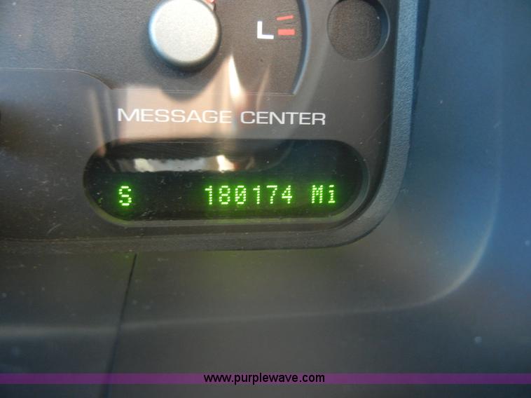 image for item D9709 2004 Ford Explorer Eddie Bauer SUV