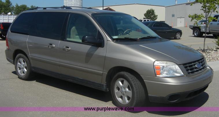 image for item D9710 2004 Ford Freestar SES van
