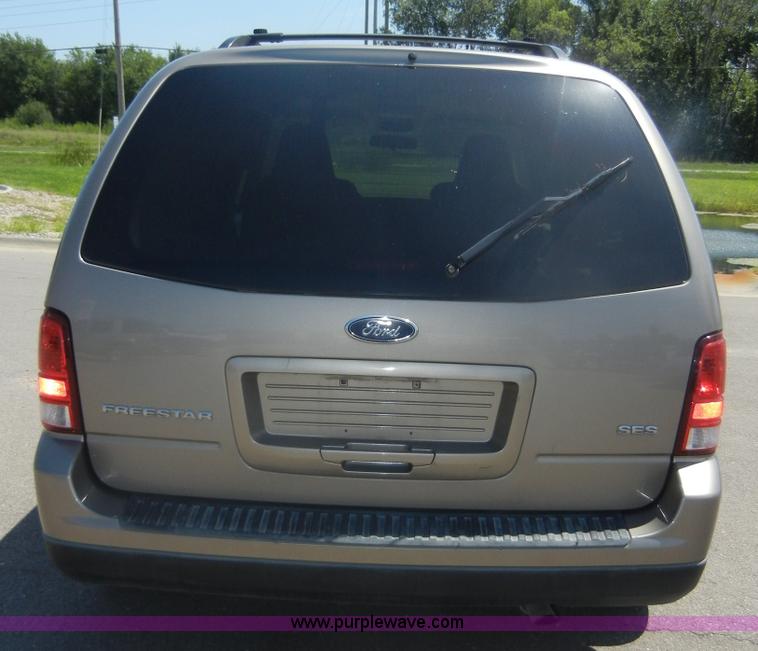 image for item D9710 2004 Ford Freestar SES van
