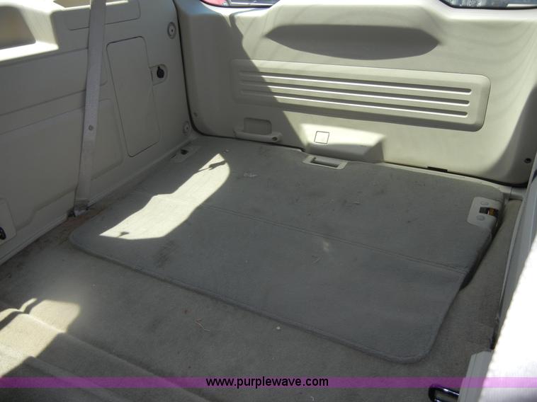 image for item D9710 2004 Ford Freestar SES van