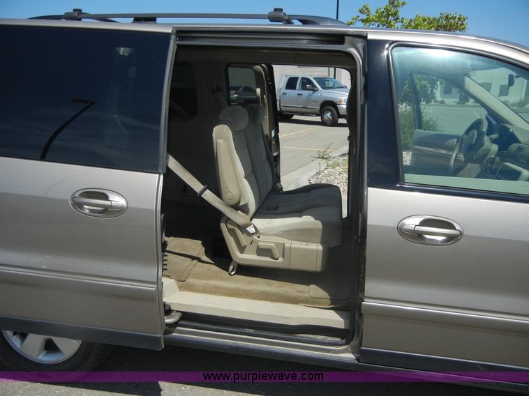 image for item D9710 2004 Ford Freestar SES van