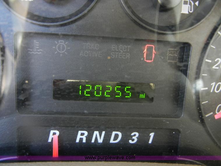 image for item D9710 2004 Ford Freestar SES van