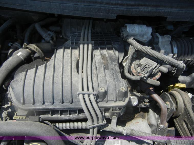 image for item D9710 2004 Ford Freestar SES van