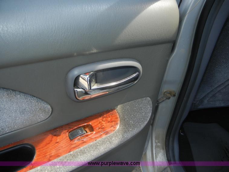 image for item D9712 2001 Kia Optima SE