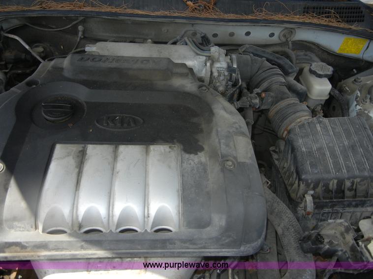 image for item D9712 2001 Kia Optima SE