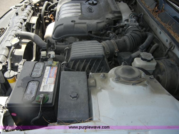 image for item D9712 2001 Kia Optima SE