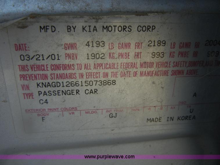 image for item D9712 2001 Kia Optima SE