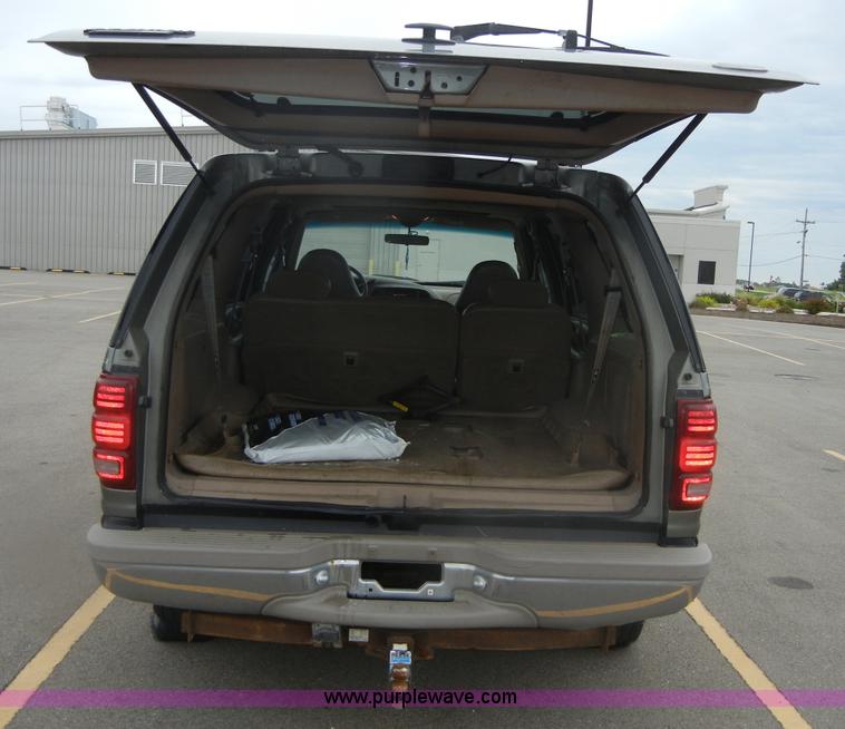 image for item D9714 1999 Ford Expedition Eddie Bauer SUV