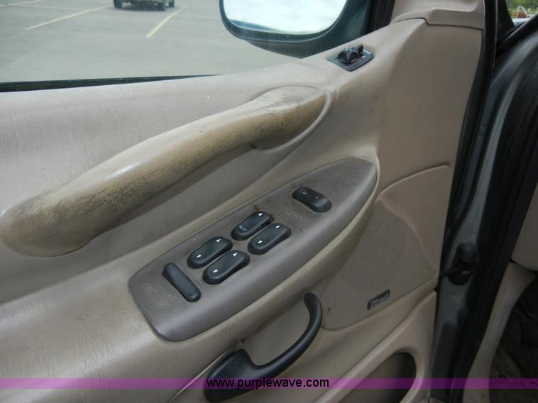 image for item D9714 1999 Ford Expedition Eddie Bauer SUV