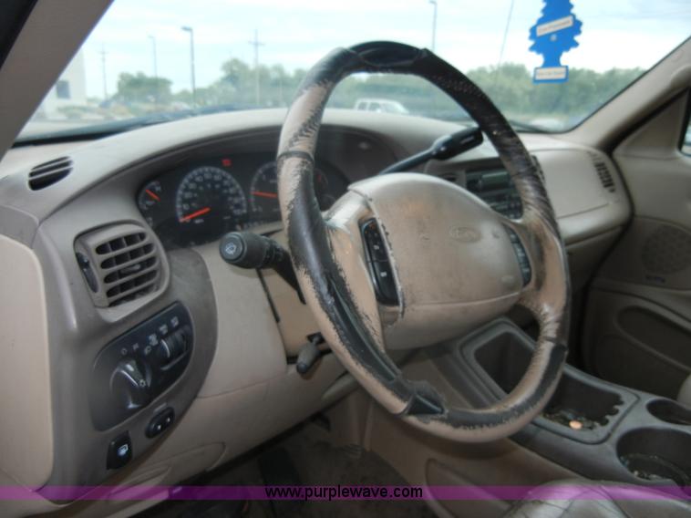 image for item D9714 1999 Ford Expedition Eddie Bauer SUV