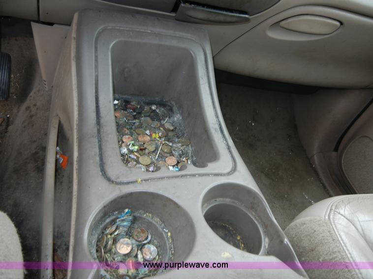 image for item D9714 1999 Ford Expedition Eddie Bauer SUV