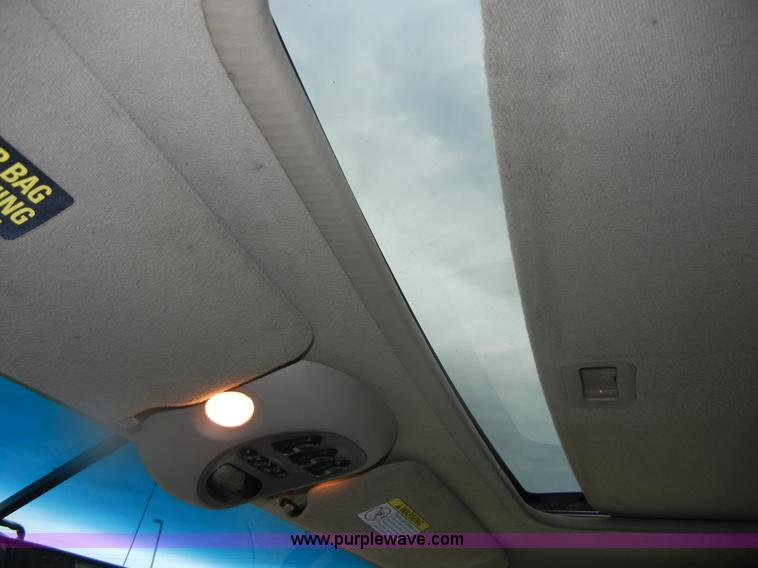 image for item D9714 1999 Ford Expedition Eddie Bauer SUV