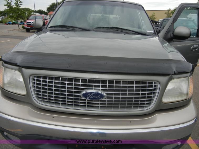 image for item D9714 1999 Ford Expedition Eddie Bauer SUV