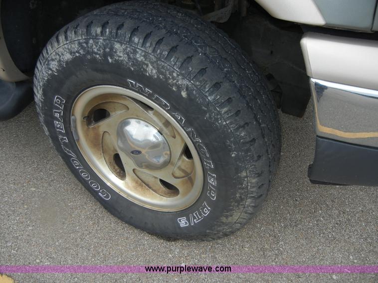 image for item D9714 1999 Ford Expedition Eddie Bauer SUV