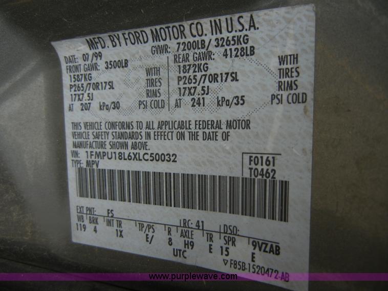 image for item D9714 1999 Ford Expedition Eddie Bauer SUV