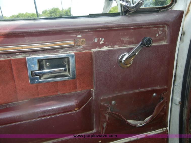 image for item D9716 1987 Chevrolet Silverado 10 pickup truck