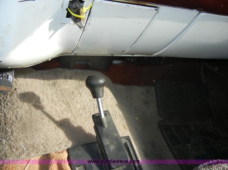 image for item D9716 1987 Chevrolet Silverado 10 pickup truck