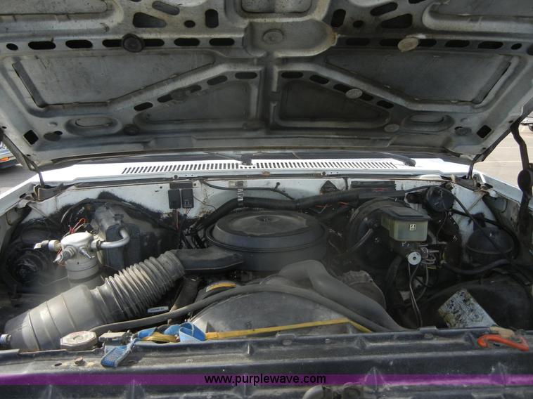 image for item D9716 1987 Chevrolet Silverado 10 pickup truck