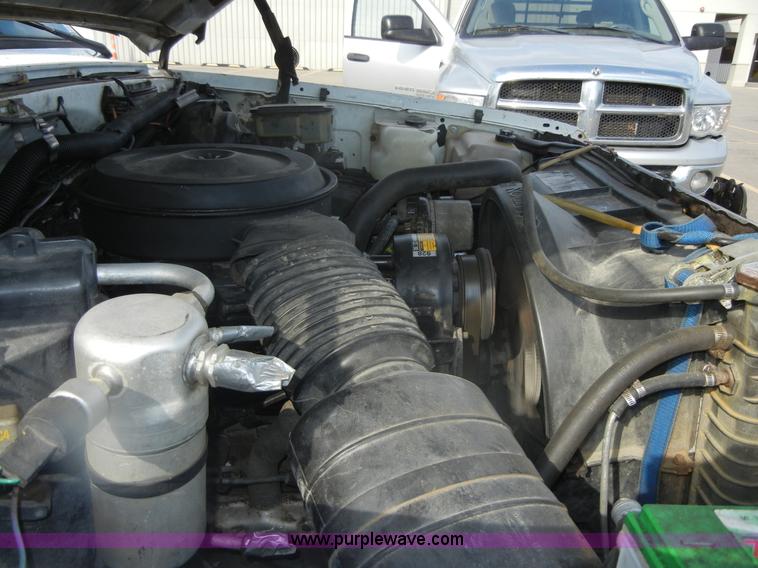 image for item D9716 1987 Chevrolet Silverado 10 pickup truck