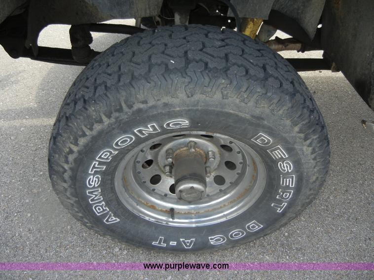 image for item D9716 1987 Chevrolet Silverado 10 pickup truck