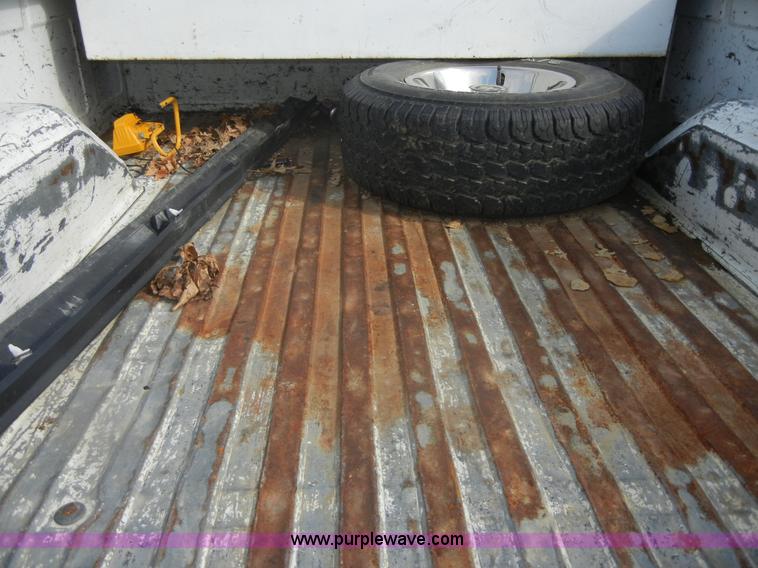 image for item D9716 1987 Chevrolet Silverado 10 pickup truck