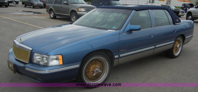image for item D9718 1998 Cadillac DeVille
