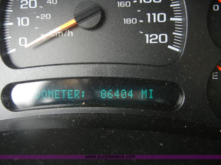 image for item D9720 2006 Chevrolet Silverado 1500 pickup truck