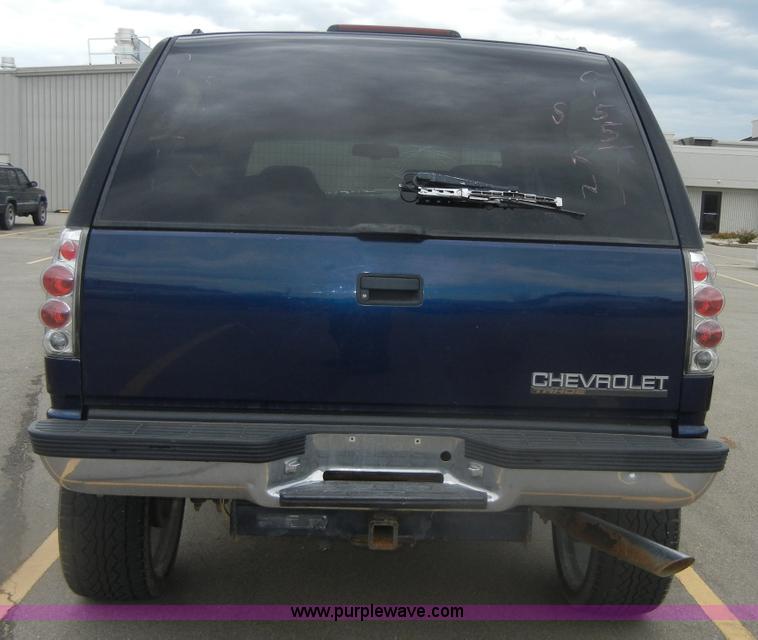 image for item D9722 1996 Chevrolet Tahoe Z71 Off Road SUV
